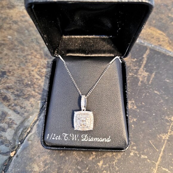 Sterling Silver 1/2 ct. T.W. Diamond Square Pendant Necklace 18"in - Picture 3 of 5